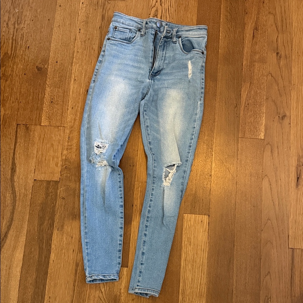STS Blue Women's Light Blue Distressed Skinny Jeans